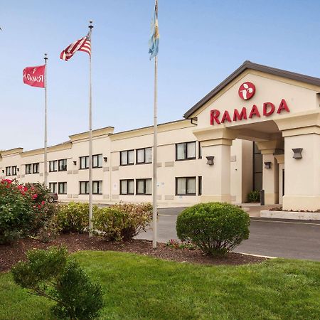 Ramada By Wyndham Newark/Wilmington Hotel Eksteriør billede